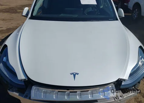 2023 Tesla Model Y Awd/Long Range Dual Motor All-Wheel Drive из США, поврежденный, VIN 7SAYGDEE4PA070722